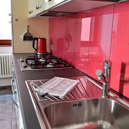 Momi דירה קומו